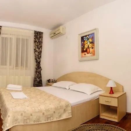 Vakantiehuis Vila Summer Miraj *